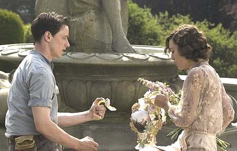 atonement_water_fountain_james_mcavaoy_keira_knightley