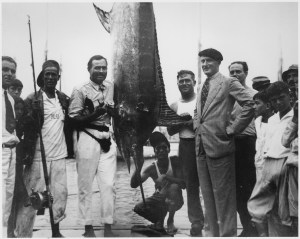 Ernest_Hemingway_and_Others_with_Marlin_July,_1934_-_NARA_-_192675