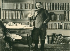 Kipling-in-study-e1452709222191